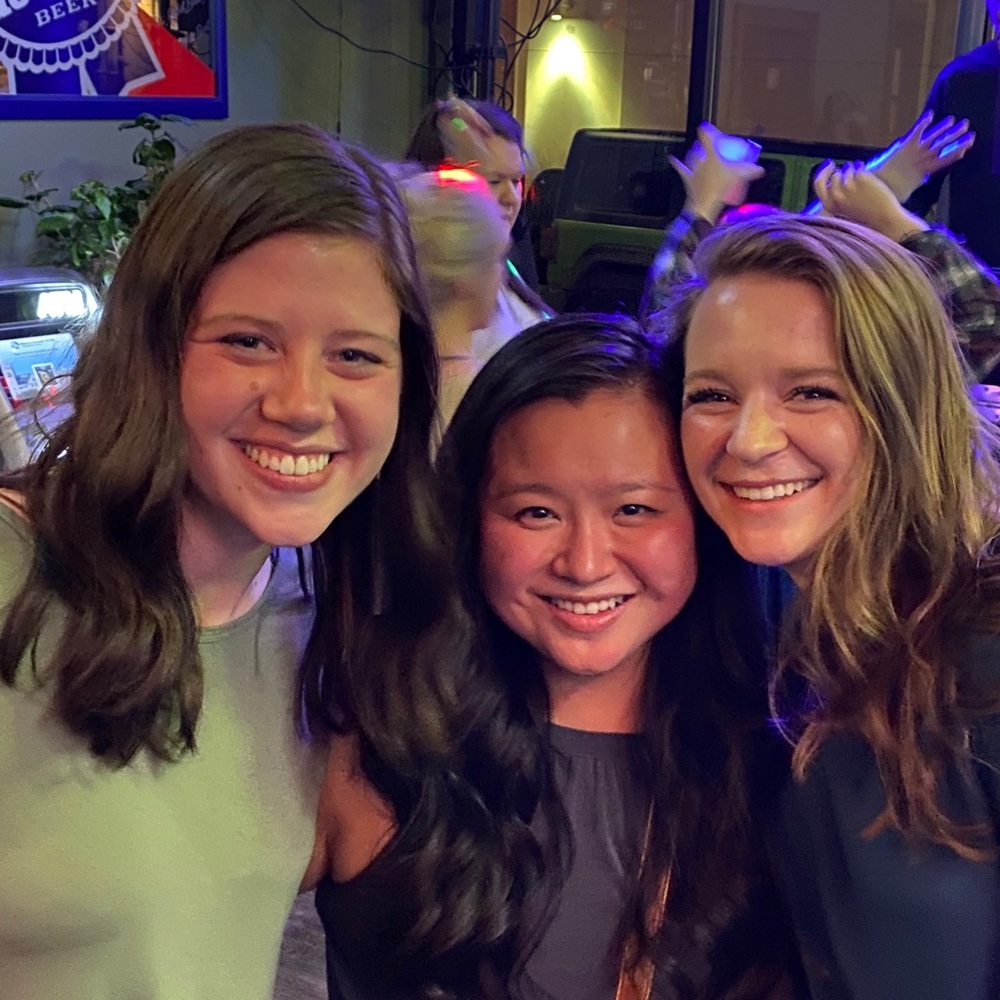 Meet your Posher, Michaela